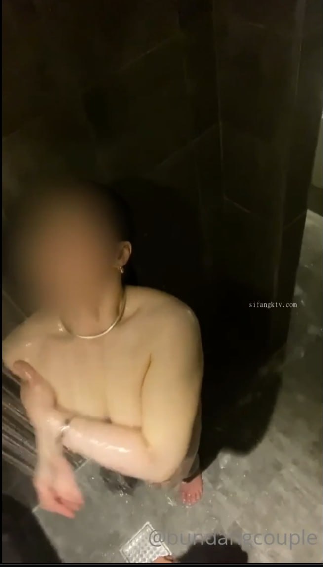 MVSD-534-C うちの会社の地味なむっちり熟女社員は実はとてつもないチ〇ポ狂いのむっつり色欲おばさんでした